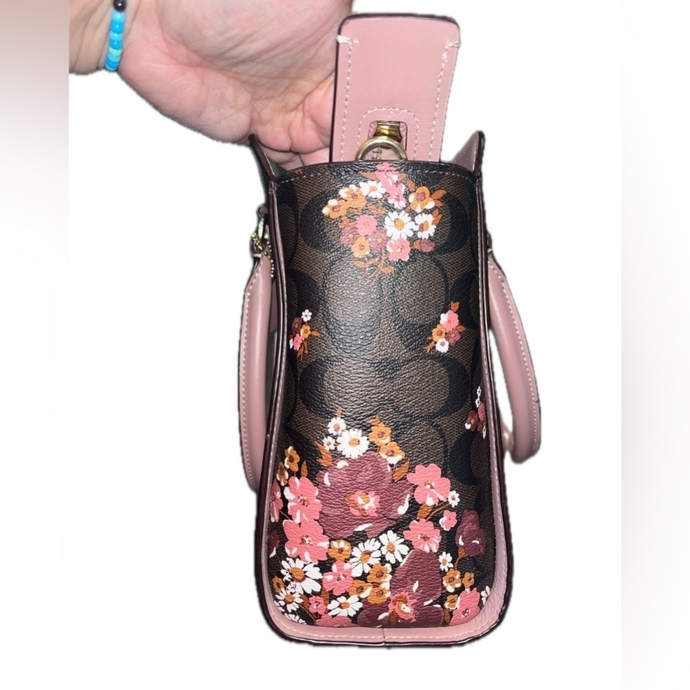 Coach New York Crossbody Sig Medley Bouquet Over Shoulder Handle Purse - Picture 5 of 6